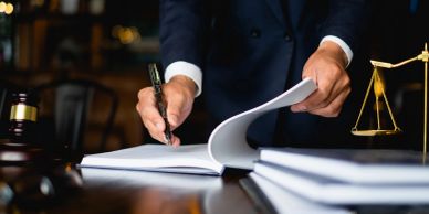 Director de LegalPro Colombia – asesor jurídico